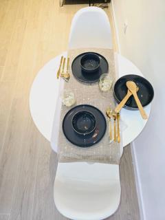 Cozy Retreat in Heart of Valencia Perfect for Couples n Families - Valencia - 5