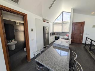 Sea & Golf Views 2BR Villa with Free Beach & Pool Access - Hurghada - 3