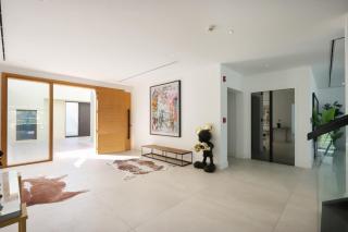 Livbnb-Luxurious Family Getaway, 6BR Villa - 2