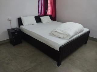 Hotel The Singh Celebration Guest House - Patna - 4