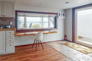Sunset Studio - Tyee Beach - 5