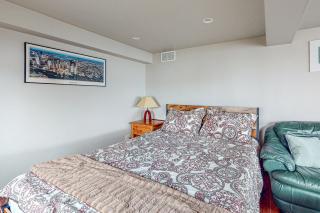 Sunset Studio - Tyee Beach - 3