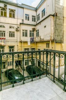 Cozy apartment in nizami str, - Baku - 5