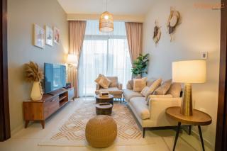 Cozy Retreat with Burj Views by Bnbeyond - 0