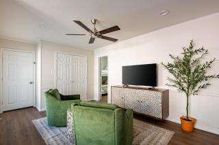 Relaxing 3BR Stay - BBQ, Games & Comfort! - 4