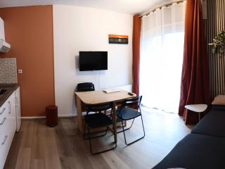 Appartement rénové avec parking à Cauterets - FR-1-812-128 - Cauterets - 0