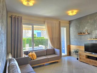 Seaside Timber Apartments - Lalzit Bay - 7