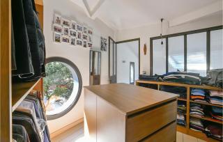 Gorgeous Home In St-Bauzille-De-Montmel - 9