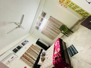 Merrys Homestay - Guwahati - 1