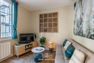 Emeraude Cozy Nest 3 Heart of Historic District 2 guests - 2