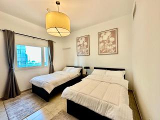 Cozy Family-Friendly 2BR in JVT - 1