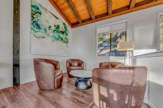 Lake Tahoe Vacation Rental Fireplace and Balcony - Incline Village - 5