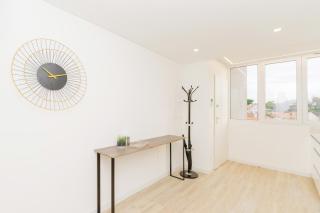 Spacious and modern flat with AC 1 min from metro - Oporto - 2