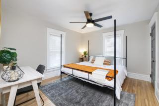 Walk to Highland Square, Sleeps 8 - Akron - 7