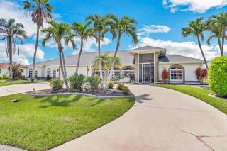 Cape Escape-Canalfront, Dock, Gulf Access, Pool, Spa, Lanai, - 7