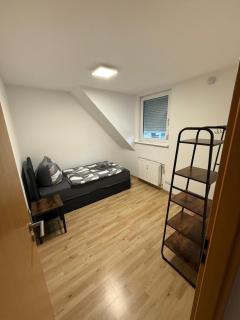 KRAICHGAU # 3-ZKB mit 100qm voll ausgestattet im DG, Monteurzimmer, Self-Check-in - Ittlingen - 8