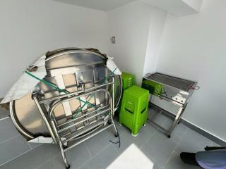 Orange house - 9