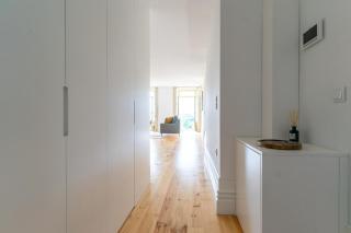 Great flat w. balcony on iconic pedestrian street - Oporto - 5