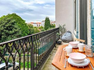 Stunning flat & building on the most artsy street - Oporto - 0