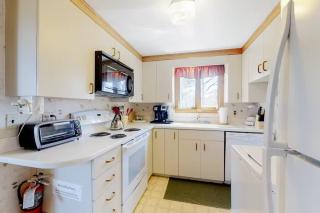 Cozy Cottage Walk to Nauset Beach - Orleans - 4