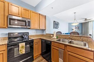Penthouse Amazing Gulf Views Walk Beach or Shuttle Suite sleeps 6 - Destin - 7
