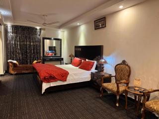 Haven Lodge - 4BR Luxurious Spanish Villa in Lahore - Lahore - 2