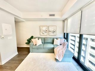 Condo in Yorkville - Newly Furnished Luxury Unit - 2