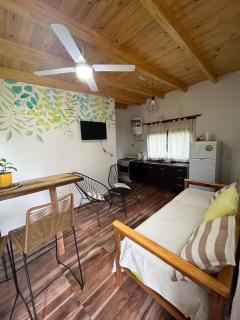 Cabaña tranquila y gran parque ideal para parejas - Villa Anizacate - 2