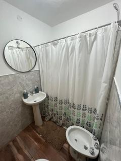 Cabaña tranquila y gran parque ideal para parejas - Villa Anizacate - 1