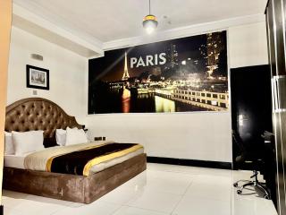 Wiseville hotels&Apt's - Asaba - 1