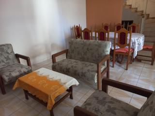 Amplio departamento - 5