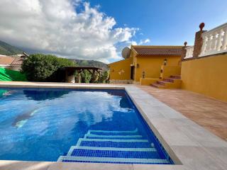 Villa in Alcaucin - Sleeps 4 - Pool - Parking - Alcaucín - 9