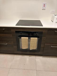 Luxury Suite kingston city view - 2