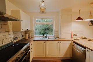 6-BR - Perfect for Contractors - Long-stay Savings - 5