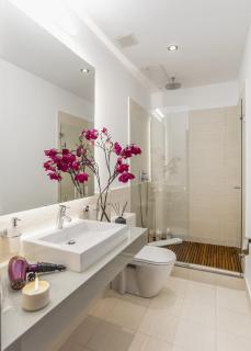 Gran Via by SkyKey - 5