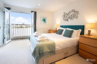 Windrush Lake 89, Lodge View - P - South Cerney - 1