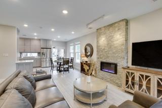 Pets Welcome Home with Deck and Patio in Hockley! - Hockley - 6