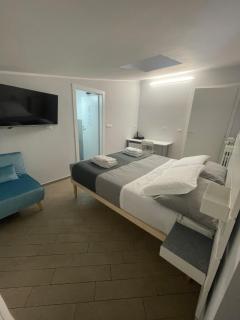 Central Suite 57 - 0