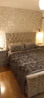 Cosy Bedroom Ensuite - Croydon - 4