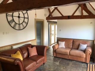 Worcester semi rural bungalow with off road parking - Upton Snodsbury - 9