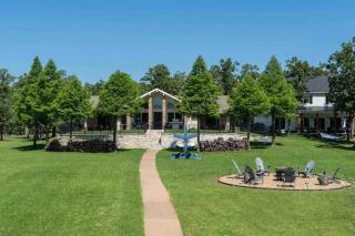 Pelican Estates Lake House at Cedar Creek Lake - - 5