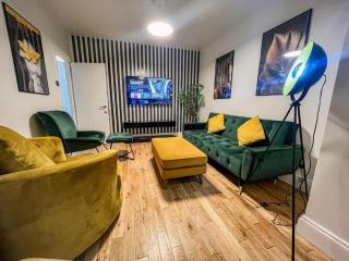 3 bed Townhouse by Harlington - Londra - 7