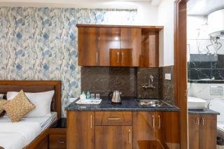 Hotel Gill Comfort Inn - Close to MEDANTA, ARTEMIS AND FORTIS HOSPITAL - Gurgaon - 7