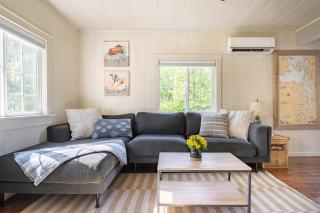 Relaxing Farm Retreat- Fresh Eggs with Every Stay! - Gig Harbor - 9