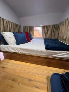 American Dream Trailer - 9