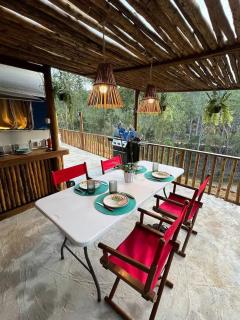 American Dream Trailer - 8