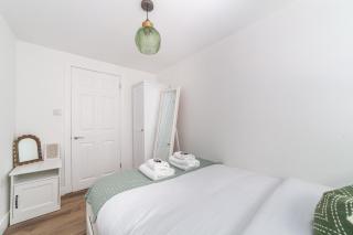 Renovated 2BR Flat with garden, Hammersmith - Londra - 6