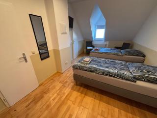 Doppelzimmer mit Bad und TV-18 - Meine - 8