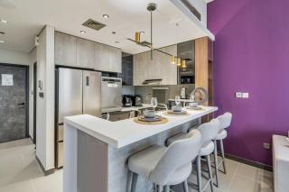 GuestReady - Stylish haven with lake views - 4