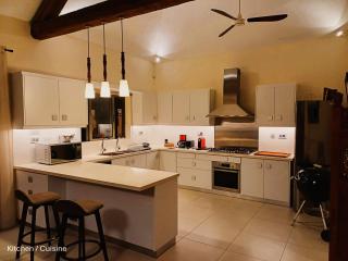 Charming Tropical Villa pool & garden - 1